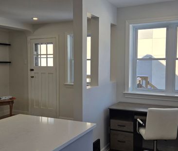 For Lease - 3195 Riverside Drive, Billings Bridge - Riverside Park ... - Photo 3