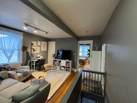 For Lease - 415 Coxwell Avenue, Toronto, Ontario - Photo 3