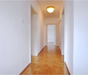 Familienhaus mit 3 Schlafräumen, großem Garten + Büro UG in Top Lage - Photo 1