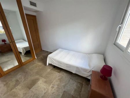 Piso de alquiler en Avenida Voltaire, 1, Pozoalbero - Photo 4