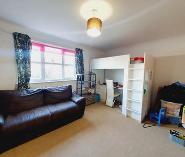 4 bedroom house to rent - Photo 3