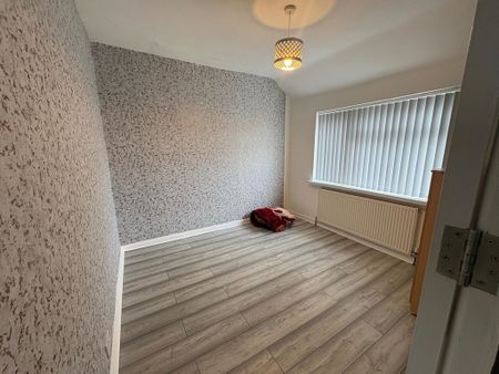 Lonsdale Road, Southall - Photo 2