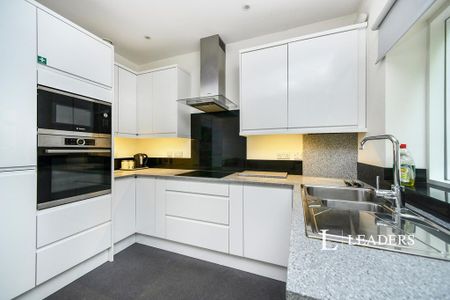 3 bedroom terraced house to rent - Photo 5