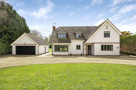 A charming family home in a tranquil setting - Photo 5