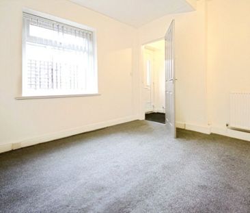 Church Street, Paddock, Huddersfield, HD1 - Photo 2