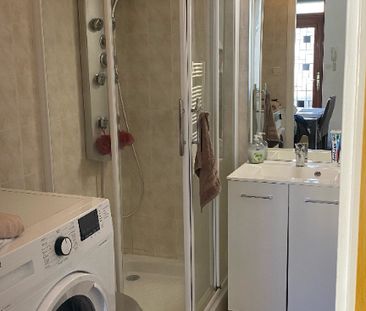 Location Appartement 3 pièces 51m² - Photo 4