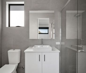 3/18 Mines Road, Ringwood - Photo 2
