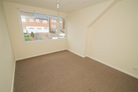 Mays Avenue,Carlton - Photo 3