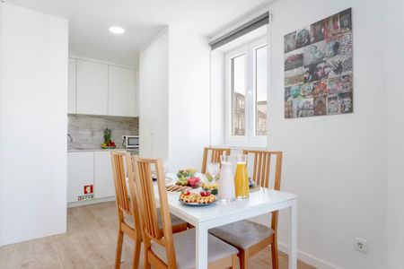 Rua da Estação, Porto, Braga 4300-172 - Photo 3