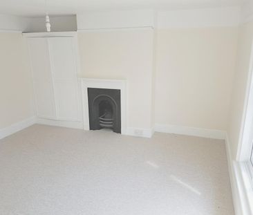 4 bedroom detached house to rent - Photo 4