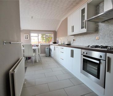 3 bedroom terraced house to rent - Photo 5