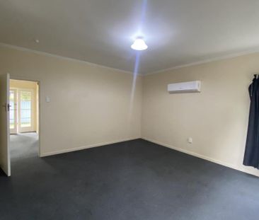 551 Tay Street, Hawthorndale - Photo 1