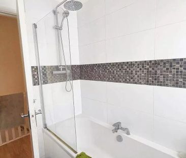 2 bedroom semi-detached house to rent - Photo 5