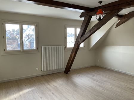 Location Appartement 2 pièces 40m² ST CALAIS 72120 - Photo 4