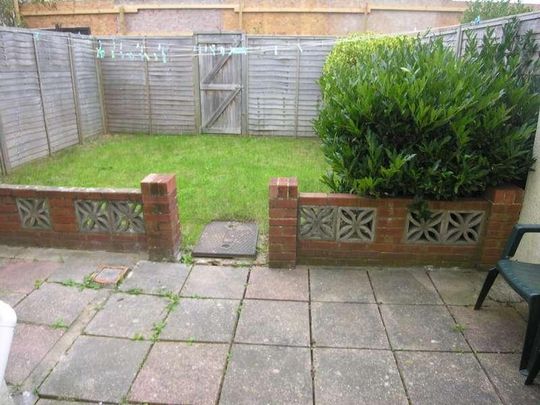 Bedroom Semi Detached House In Charminster, BH8 - Photo 1