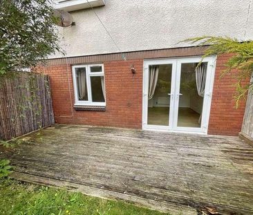 Ladysmith Close, Christchurch - Available, BH23 - Photo 2