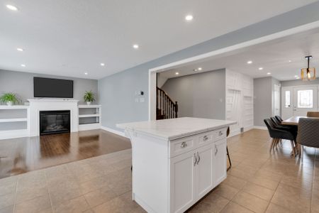 For Lease - 200 Courtney Crescent, Orangeville, Ontario - Photo 2