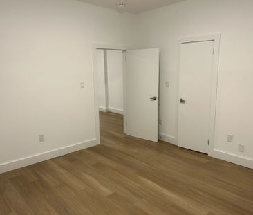 For Lease - 1293 Gerrard Street Unit# 1, Toronto, Ontario - Photo 2