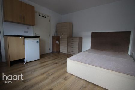 1 bedroom semi-detached house to rent - Photo 5