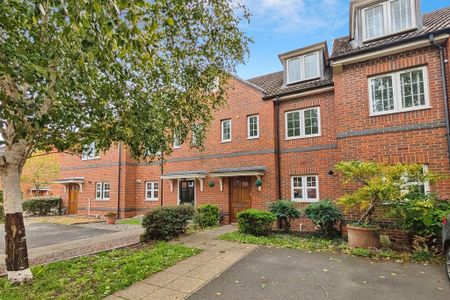 3 bedroom detached house to rent - Photo 3