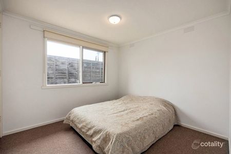 Thinking of selling? Contact our agent - Photo 4