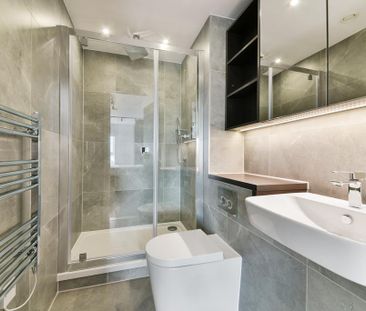 3 bedroom flat to rent - Photo 6