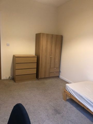 3 Bed Flat, West Princes Street, G4 - Photo 2