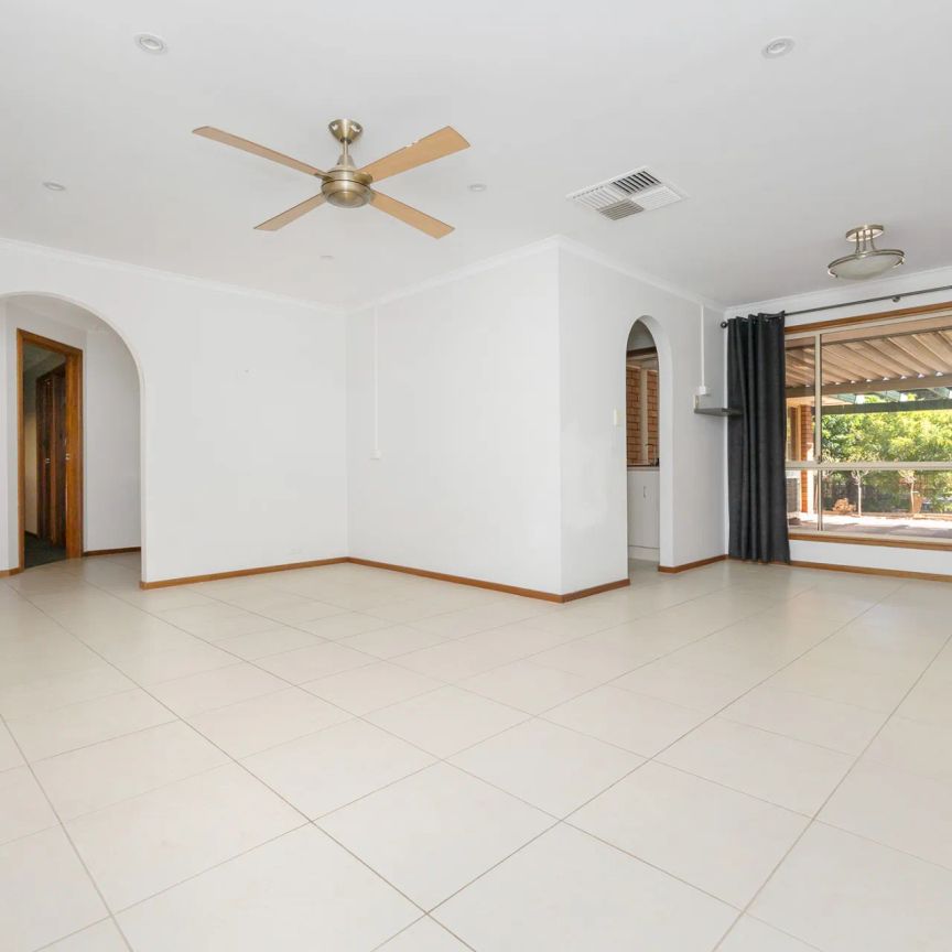 5 Oberon Court, Hillbank. - Photo 1