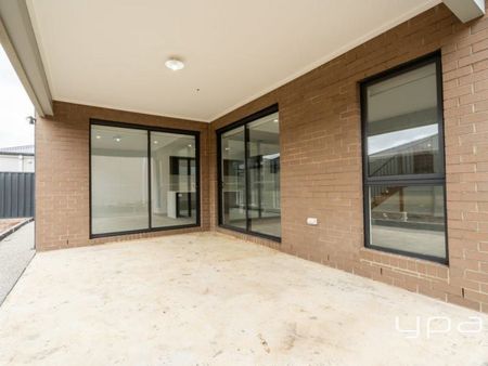 10 Pianta Street, GREENVALE - Photo 5