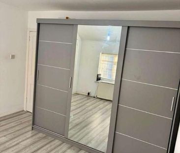 Spearing Road, High Wycombe, HP12 - Photo 1