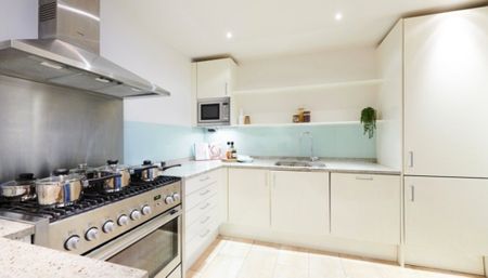 Young Street, Kensington, London, W8 - Photo 5