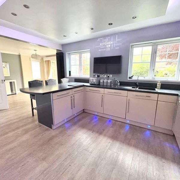 Kingsmead, Stretton, DE13 - Photo 1