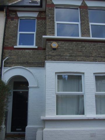 2 Bed Flat, Norbury Court Road, SW16 - Photo 4