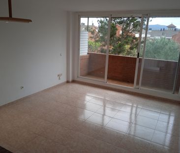 Apartamento de alquiler en Carrer de la Creu D'en Muntaner, Centre - Photo 1