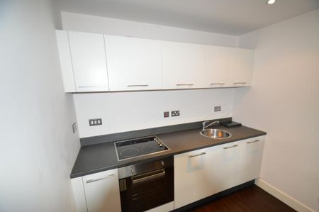 2 bedroom flat to rent - Photo 4