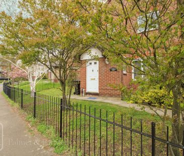 3 bedroom end of terrace house to rent - Photo 3
