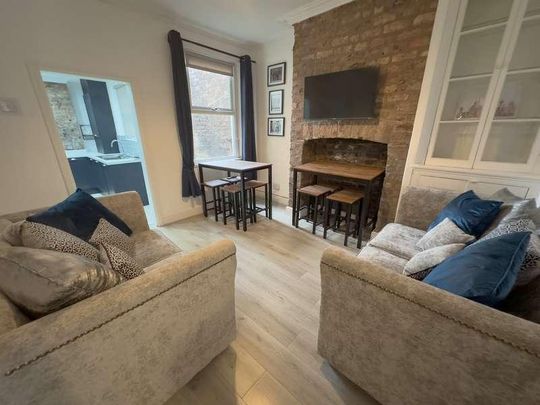 Albany Road, L7 - Photo 1