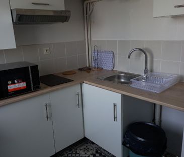 Location Appartement 1 pièce 30m² - Photo 3