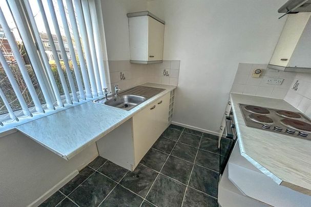 2 bedroom flat to rent - Photo 1