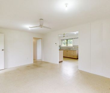 Neat and Tidy Home In Kirwan - Photo 2