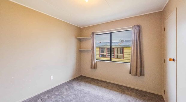 Quiet Two Bedroom Home - Photo 1