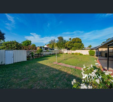 12 Maurine Terrace, Para Vista, SA 5093 - Photo 5