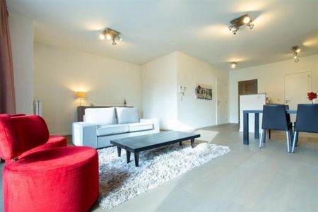 Proche de la Place Sainte-Catherine appartement 2 chambres MEUBLE - Photo 3