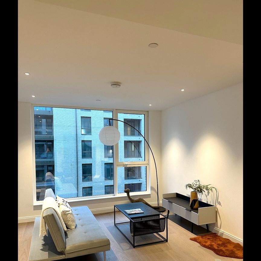 2 Bed Flat, Kennington Lane, SE11 - Photo 1