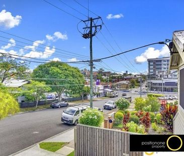 Extra Large Air Conditioned Bedroom | Rent includes Electricity, Wi... - Photo 2