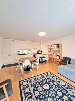 "Wunderschöne Wohnung mit Balkon Nähe Bahnhof Wiedikon" - Foto 1