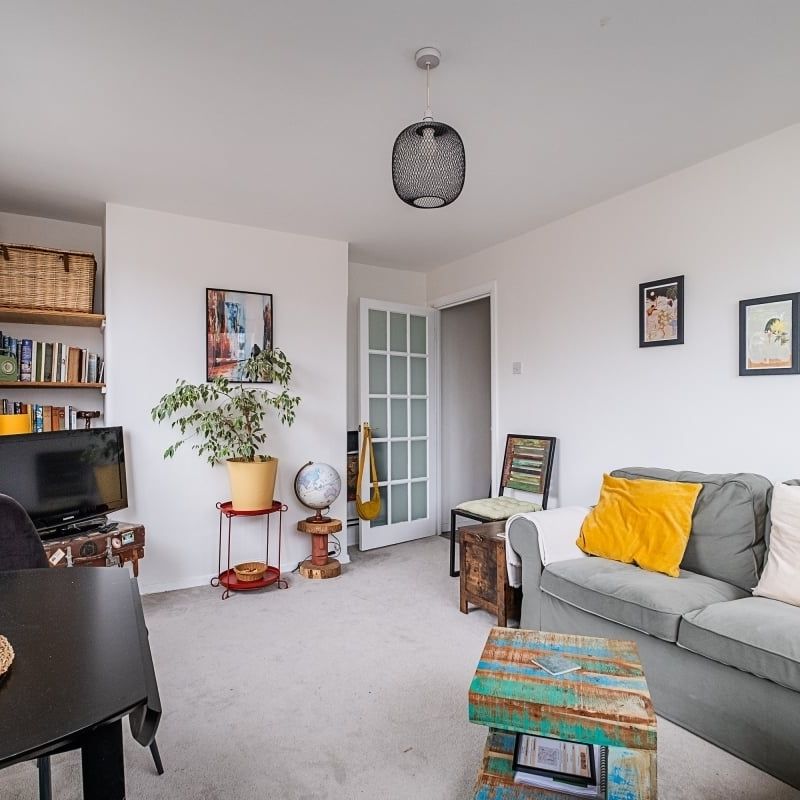 3 bedroom apartment to rent - Photo 1