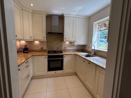 Scarlett Avenue, Aylesbury, Wendover - Photo 5