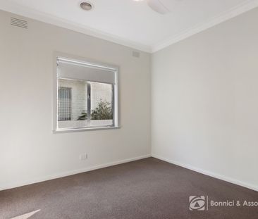 FRESHLY UPDATED FAMILY HOME! - Photo 3