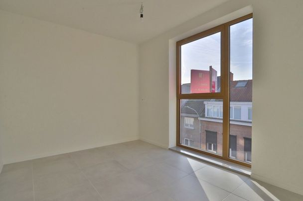 2 slpk BEN-appartement met terras en autostplts in Beveren! - Photo 1